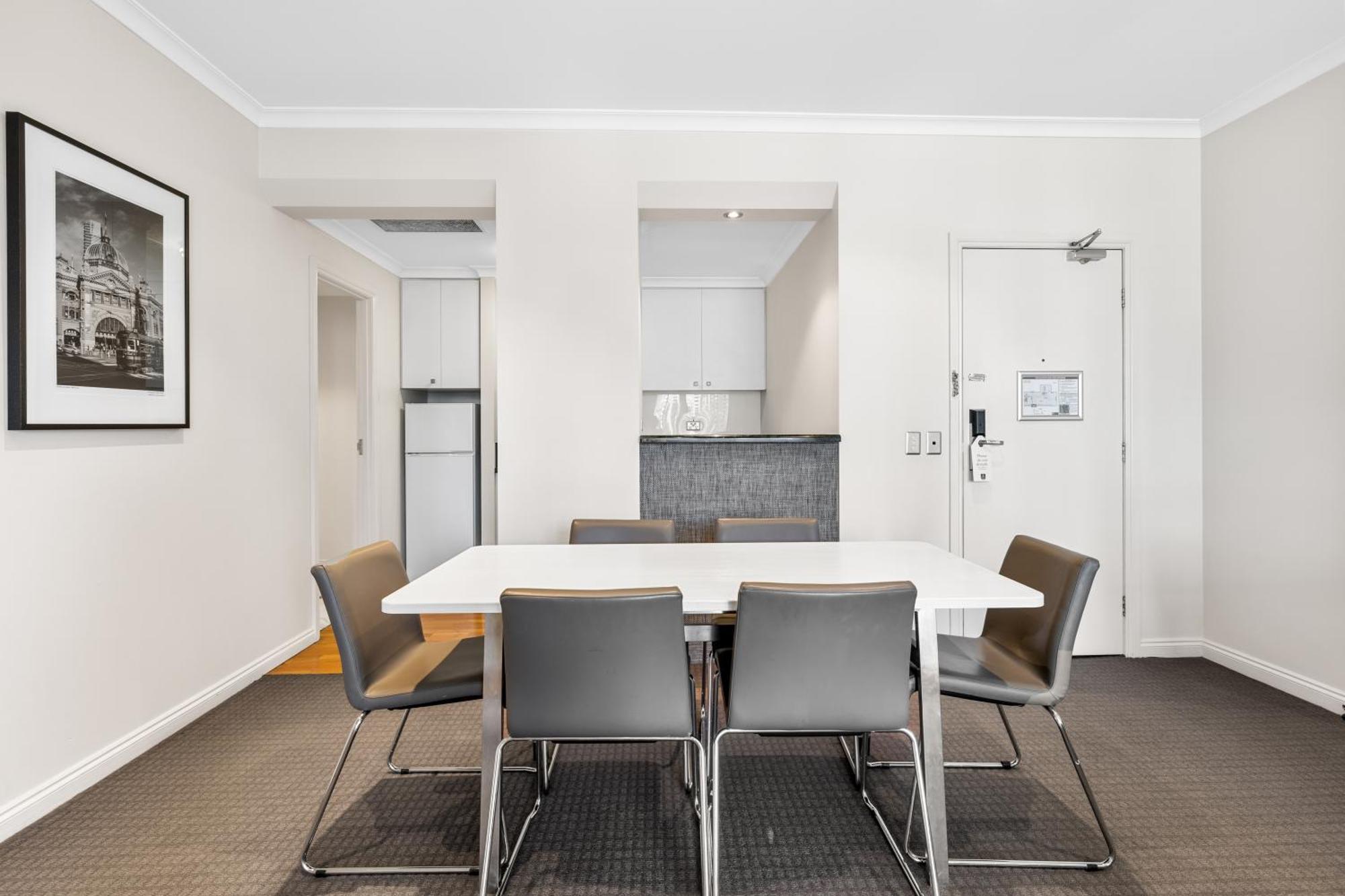 Clarion Suites Gateway Melbourne Quarto foto